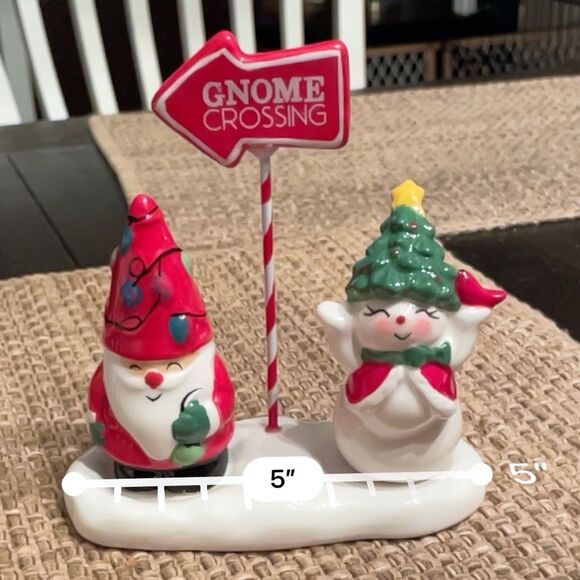 Midwest Gift Santa and Snowman Salt and Pepper Shakers on Gnome Crossing Stand - Picture 3 of 6